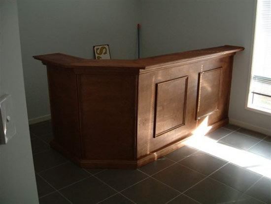 barnaya stoyka iz dereva svoimi rukami